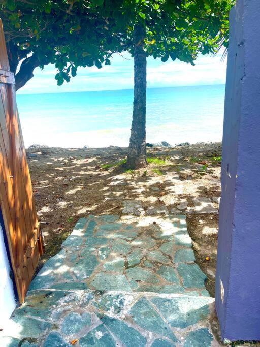 Maison Marouka Sur La Plage Du Diamant Ле-Диаман Экстерьер фото